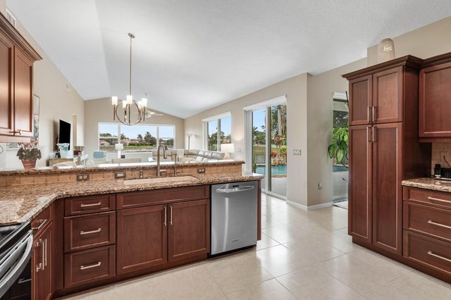 7350 NW 68 Avenue, Parkland, FL 33067