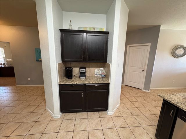 1213 Walnut Cliff Court, Fort Worth, TX 76179