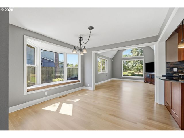 2930 NORKENZIE Rd, Eugene, OR 97408