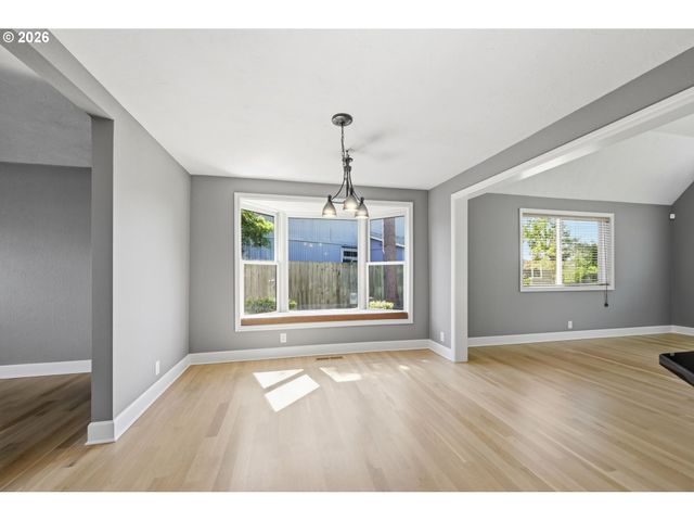 2930 NORKENZIE Rd, Eugene, OR 97408