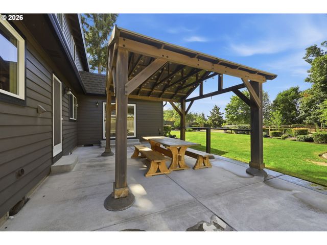 2930 NORKENZIE Rd, Eugene, OR 97408