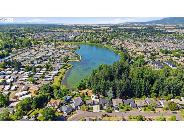 2930 NORKENZIE Rd, Eugene, OR 97408