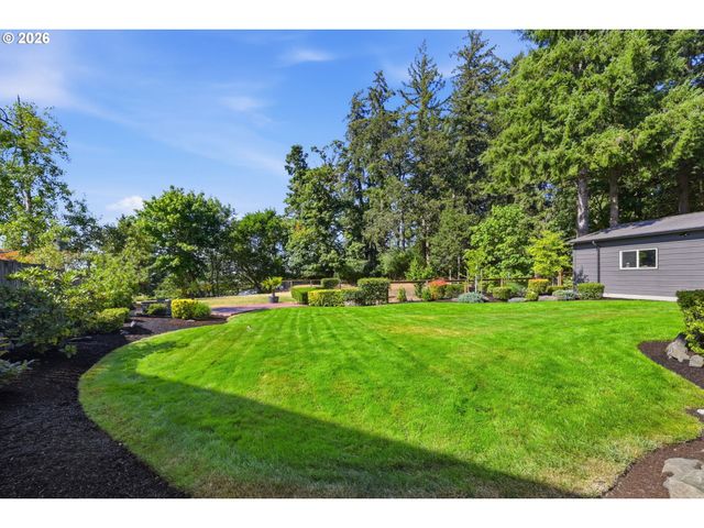 2930 NORKENZIE Rd, Eugene, OR 97408