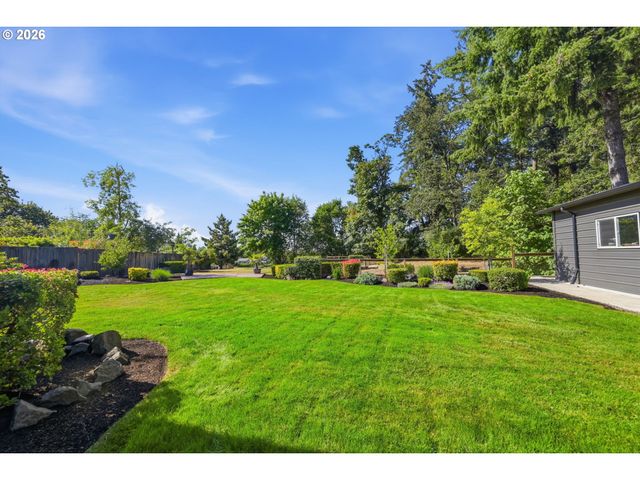 2930 NORKENZIE Rd, Eugene, OR 97408