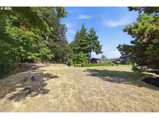 2930 NORKENZIE Rd, Eugene, OR 97408
