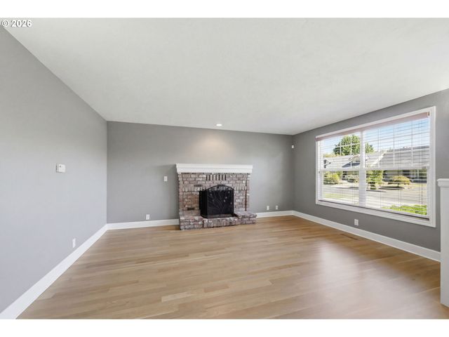 2930 NORKENZIE Rd, Eugene, OR 97408