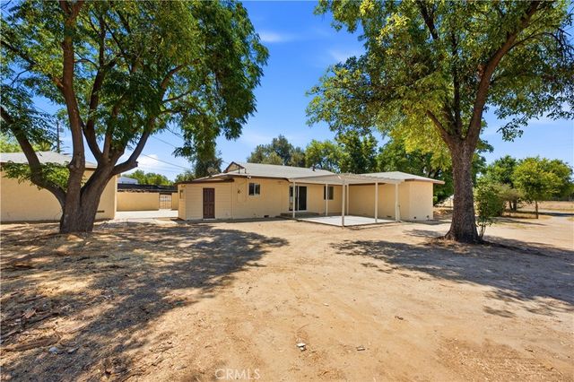 21820 Cajalco Road, Perris, CA 92570