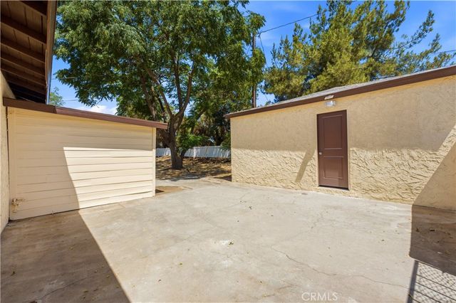 21820 Cajalco Road, Perris, CA 92570