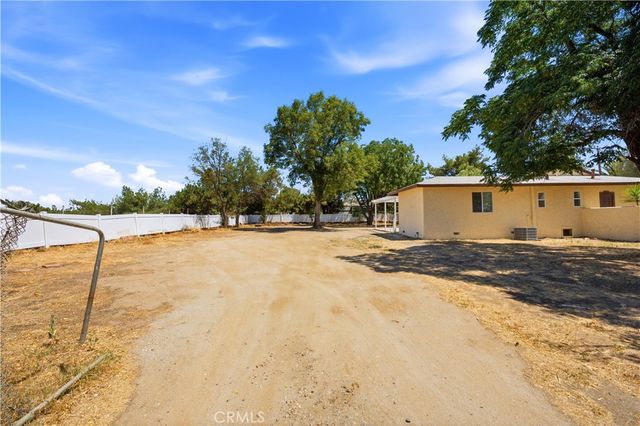 21820 Cajalco Road, Perris, CA 92570