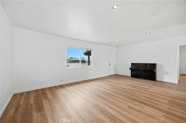 21820 Cajalco Road, Perris, CA 92570