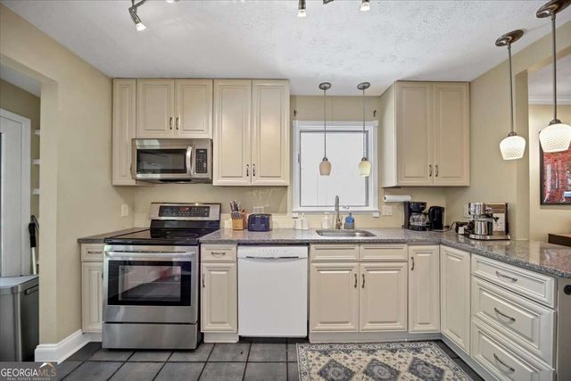 1071 Standard Drive NE, Atlanta, GA 30319