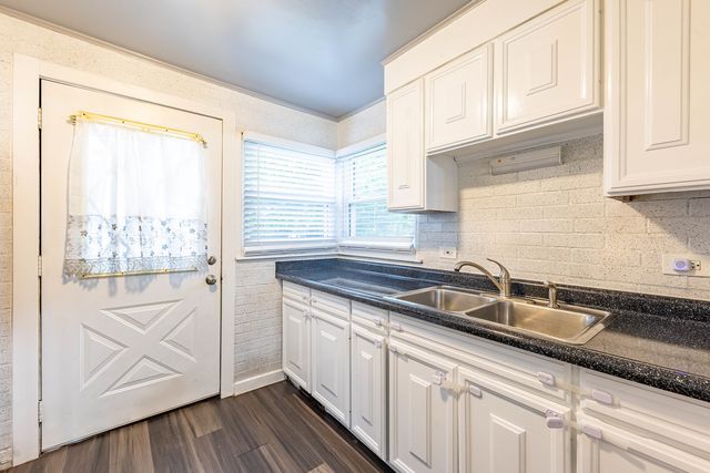 2633 Scott Street, Franklin Park, IL 60131