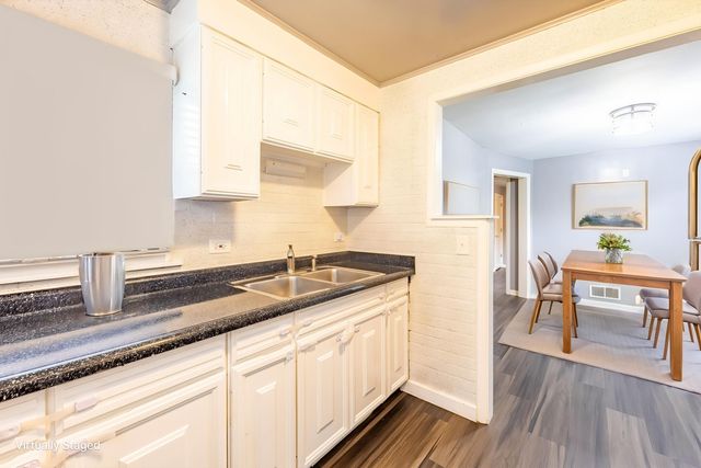 2633 Scott Street, Franklin Park, IL 60131