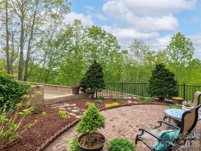 1403 Woodsong Drive, Hendersonville, NC 28791