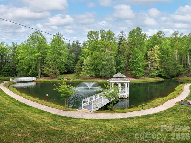 1403 Woodsong Drive, Hendersonville, NC 28791