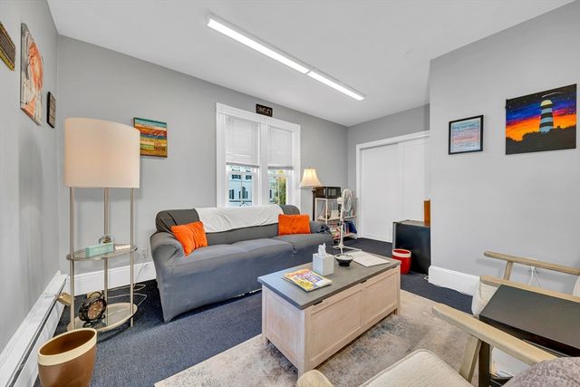 68 Park St 4, Andover, MA 01810