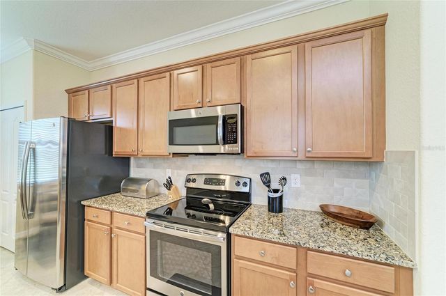 6810 WILLOWSHIRE WAY, Bradenton, FL 34212