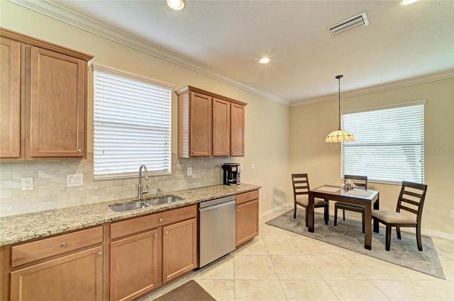 6810 WILLOWSHIRE WAY, Bradenton, FL 34212