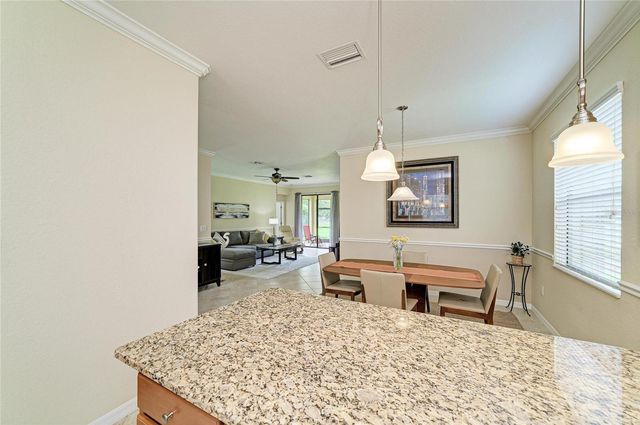 6810 WILLOWSHIRE WAY, Bradenton, FL 34212