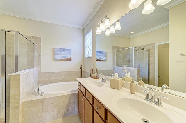 6810 WILLOWSHIRE WAY, Bradenton, FL 34212