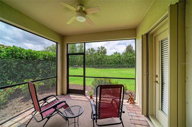 6810 WILLOWSHIRE WAY, Bradenton, FL 34212