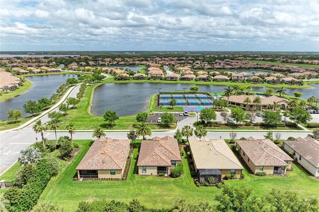 6810 WILLOWSHIRE WAY, Bradenton, FL 34212