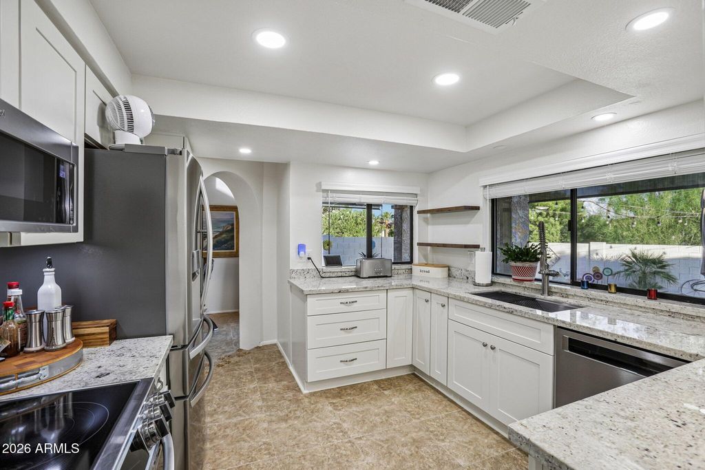 9025 S 47TH Place, Phoenix, AZ 85044 — photo 5
