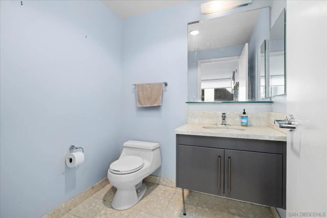 321 10th Ave 207, San Diego, CA 92101