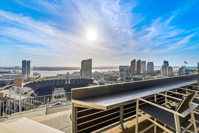 321 10th Ave 207, San Diego, CA 92101