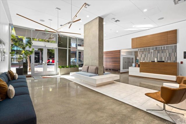 321 10th Ave 207, San Diego, CA 92101