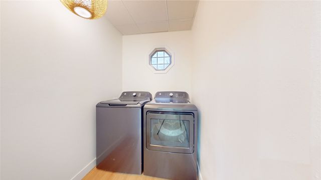 549 W 10th Street N, Newton, IA 50208