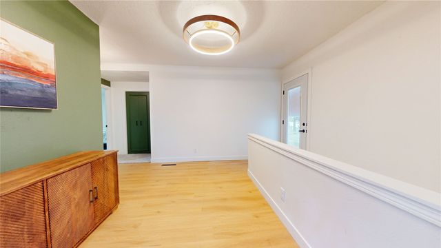 549 W 10th Street N, Newton, IA 50208