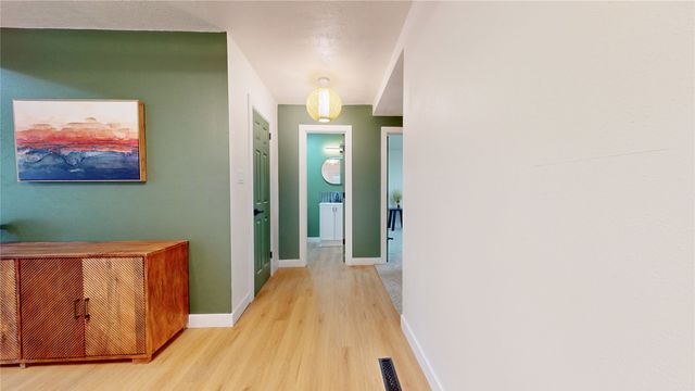 549 W 10th Street N, Newton, IA 50208