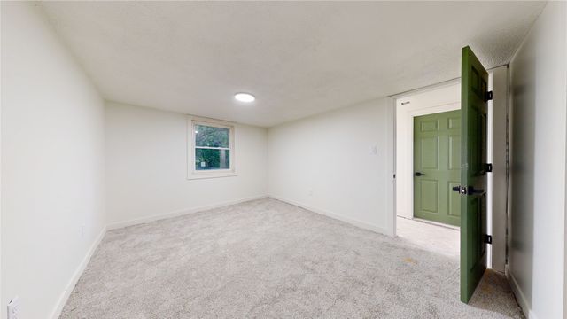 549 W 10th Street N, Newton, IA 50208