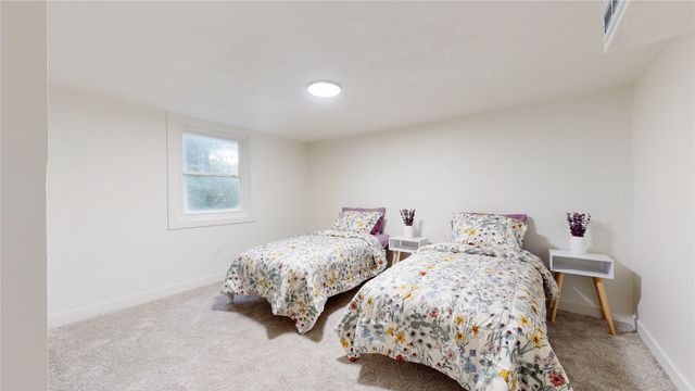 549 W 10th Street N, Newton, IA 50208