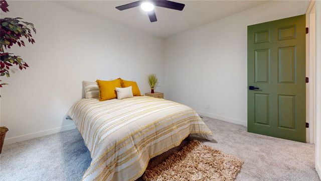 549 W 10th Street N, Newton, IA 50208