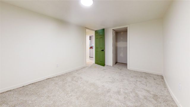 549 W 10th Street N, Newton, IA 50208