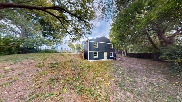 549 W 10th Street N, Newton, IA 50208