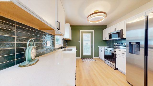 549 W 10th Street N, Newton, IA 50208