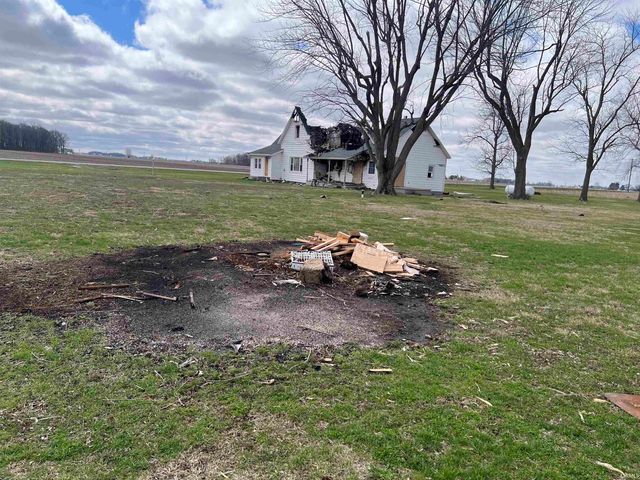 10758 E 400 NORTH, Greentown, IN 46936