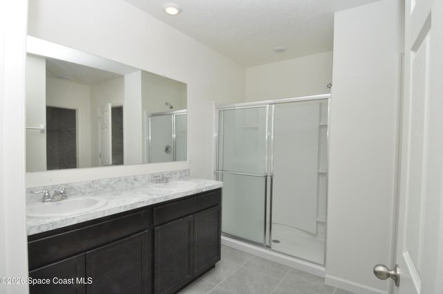 180 Hammock Road SE, Palm Bay, FL 32909