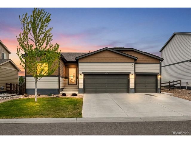 1124 Sherman Dr, Dacono, CO 80514