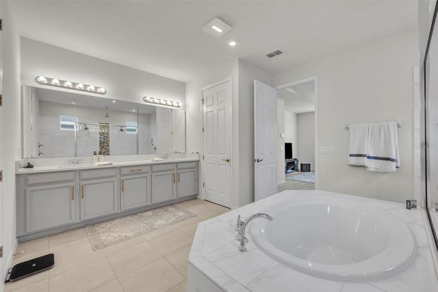 3351 HANGING TIDE STREET, Winter Garden, FL 34787