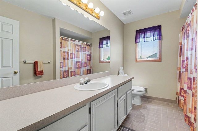 50777 Cambridge Drive, Macomb, MI 48044
