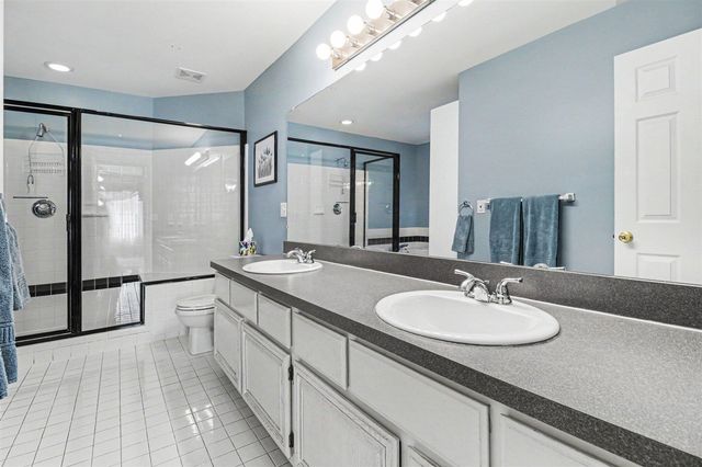 50777 Cambridge Drive, Macomb, MI 48044