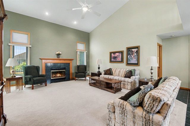 50777 Cambridge Drive, Macomb, MI 48044