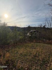 956 Street Of Dreams Way, Gatlinburg, TN 37738
