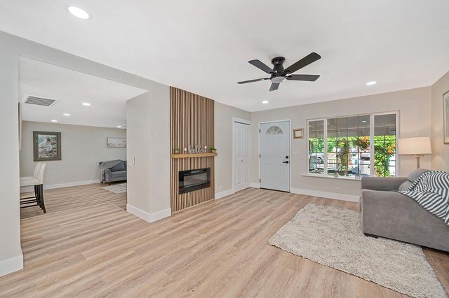 3317 Vienna Ave, Carmichael, CA 95608