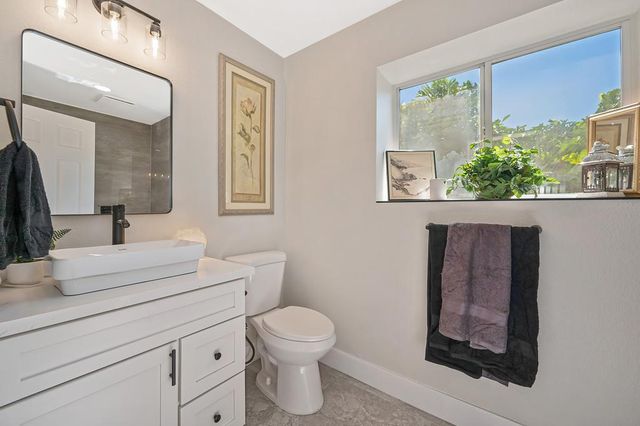 3317 Vienna Ave, Carmichael, CA 95608