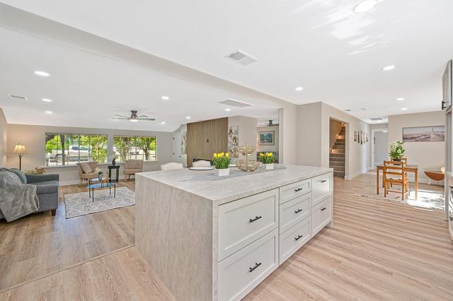 3317 Vienna Ave, Carmichael, CA 95608
